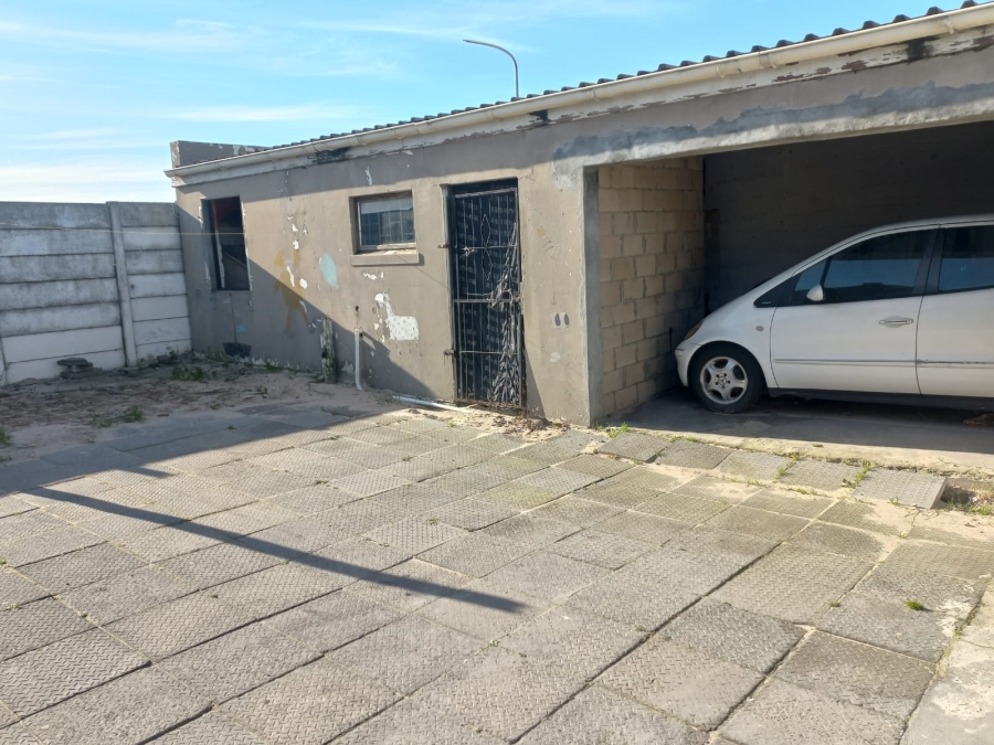 3 Bedroom Property for Sale in Eastridge Western Cape